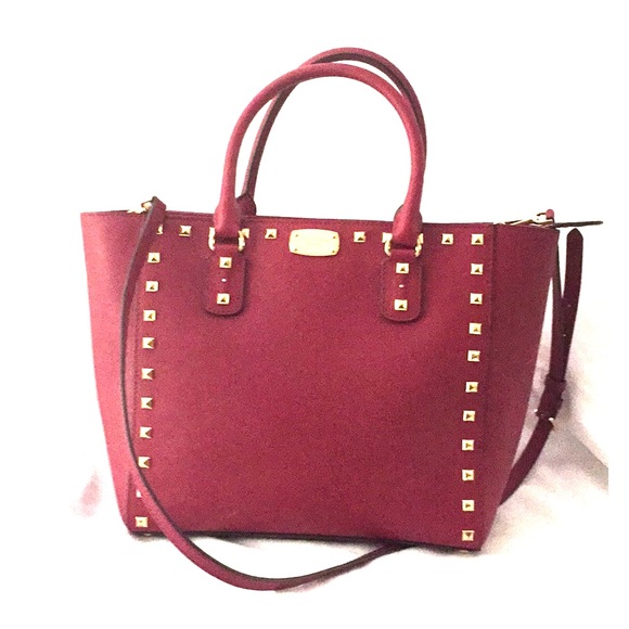 Michael Kors Handbags - Michael Kors bag